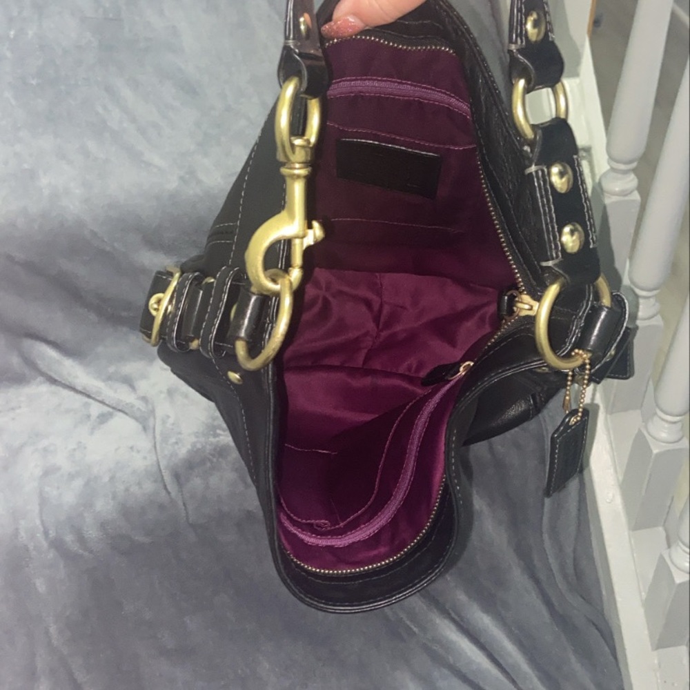 Handbag - Picture 2 of 3